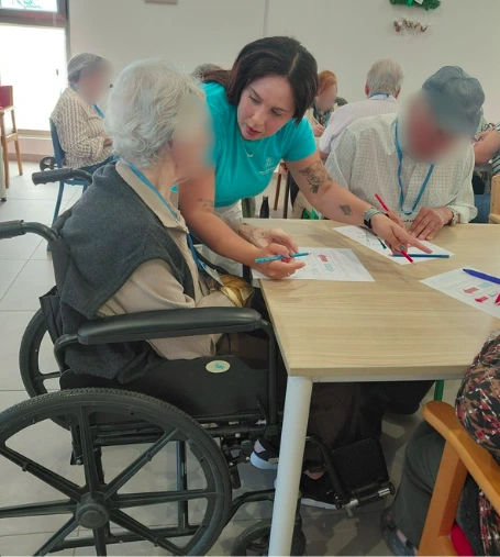 adulto-mayor-servicio-estimulación-cognitiva